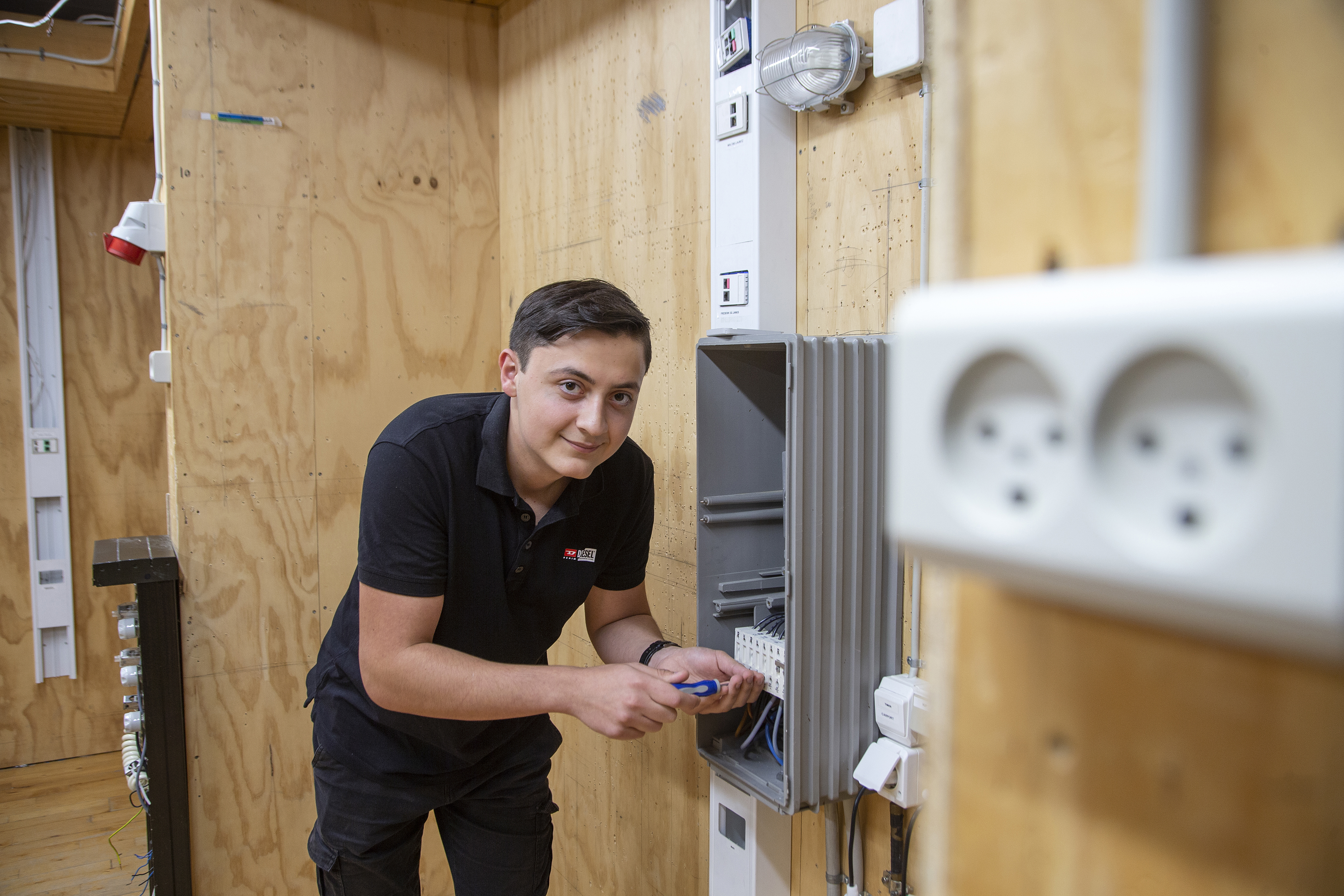 Projektet har til formål at styrke øens uddannelsestilbud inden for energi og fremme grønne innovationstiltag.